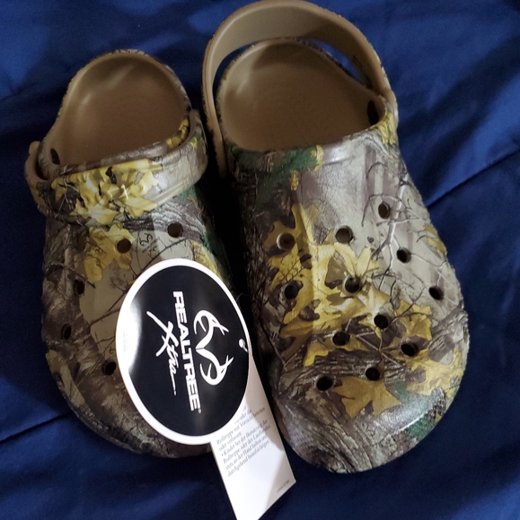 Clogs - Picture 3 of 3